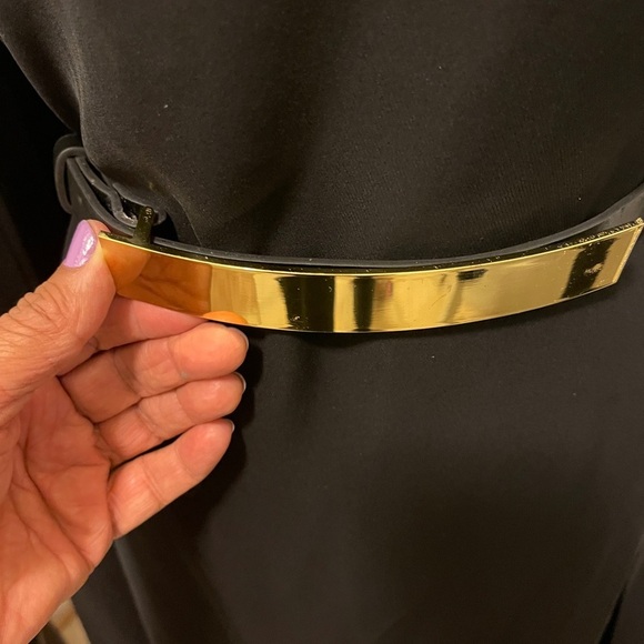 Eliza beautiful mini dress with gorgeous gold belt and attached shawls - Picture 8 of 15